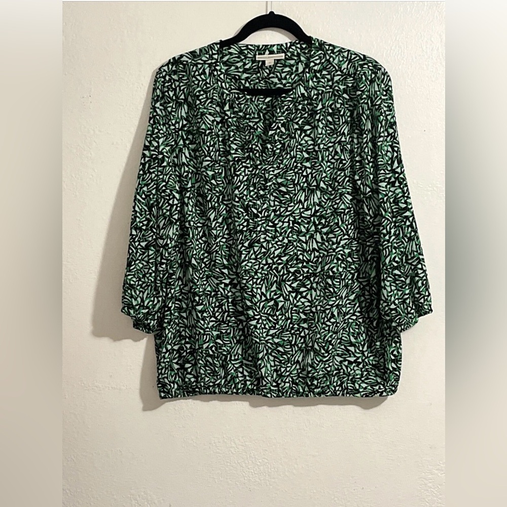 Dana Buchman Green and Black Blouse with Mandarin Collar and 3/4 Sleeves